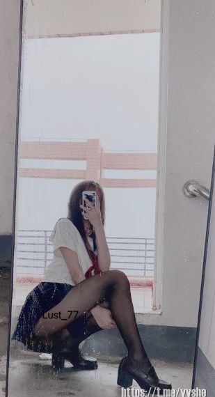 情侣头像欧美黑白头像_BD英语免费观看最新