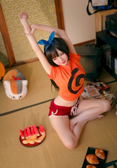 欧美老妇和小伙性_BD电影完整版